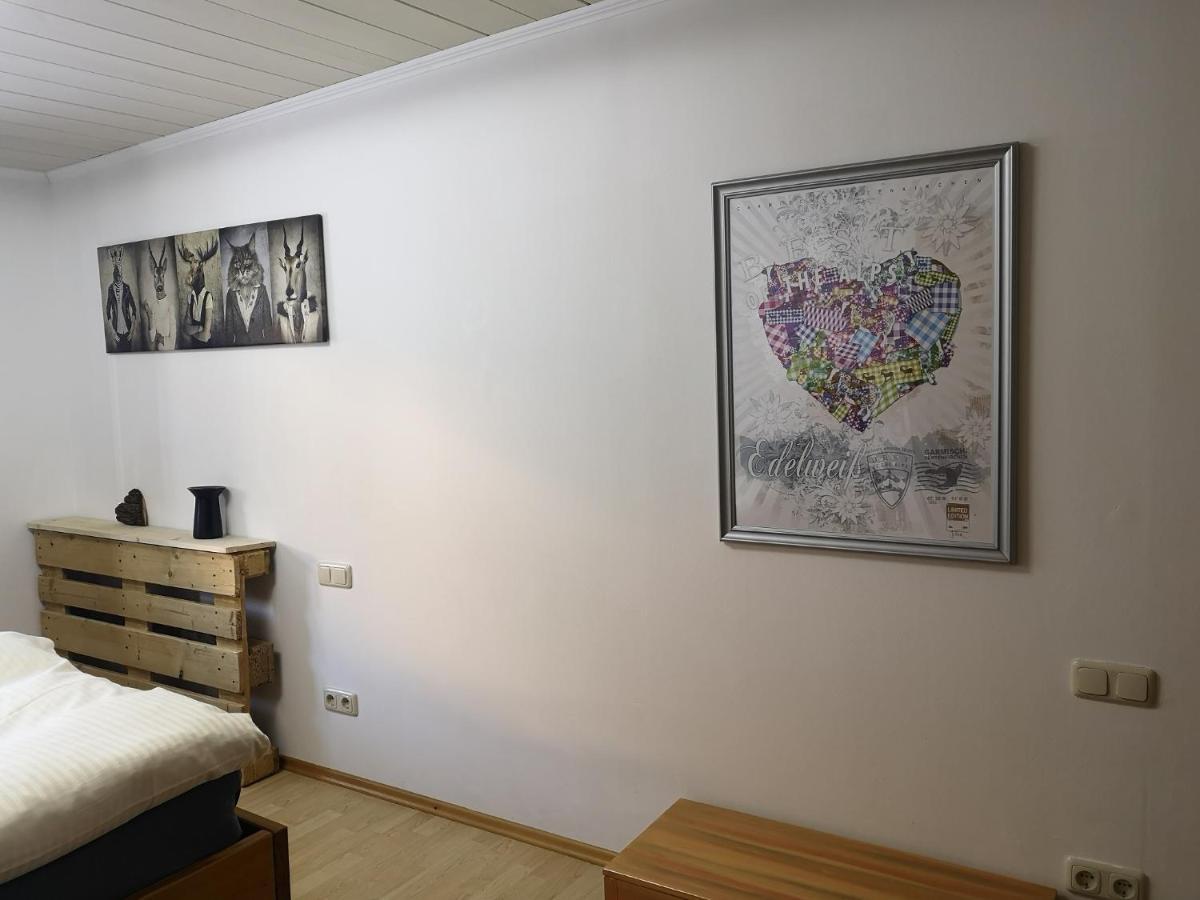 Ferienwohnung Hofheinz Гарміш-Партенкірхен Екстер'єр фото